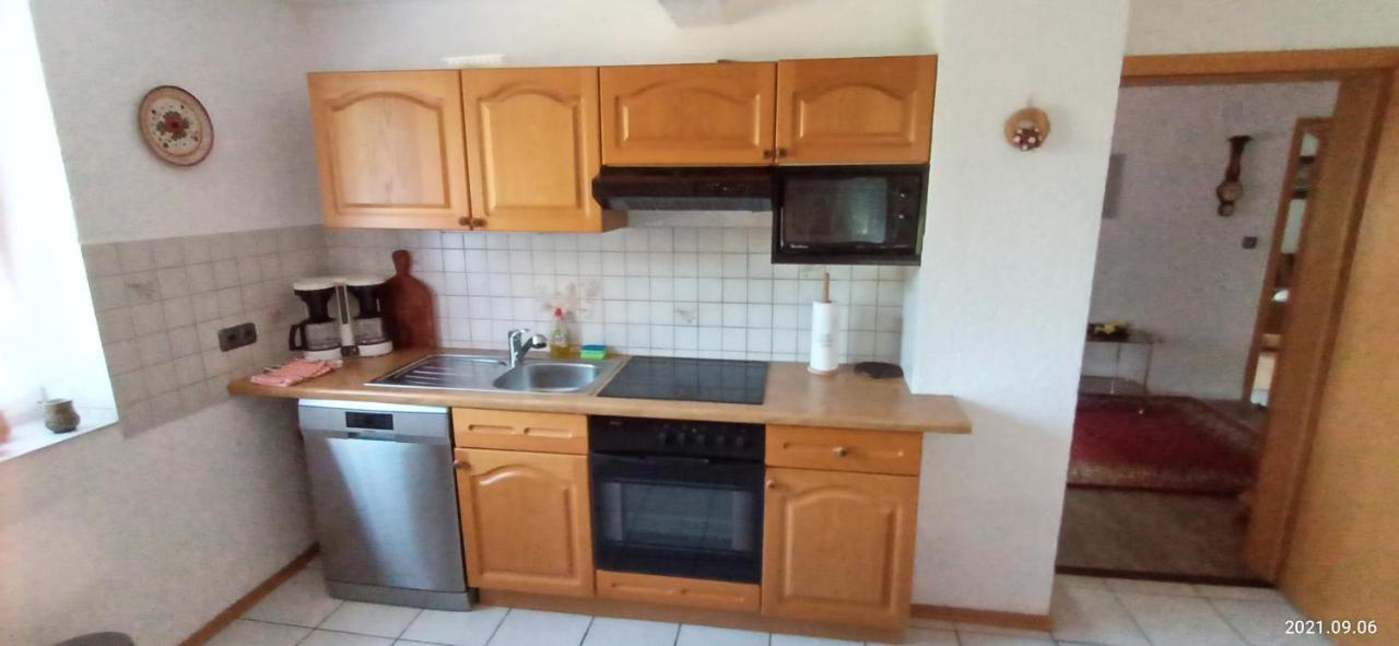 Apartment O1 - Gut Ausgestattete 3-Zimmer Wohnung 78Qm Fuer 1-3 Personen 1Xdz 1Xez Grafenwohr Luaran gambar